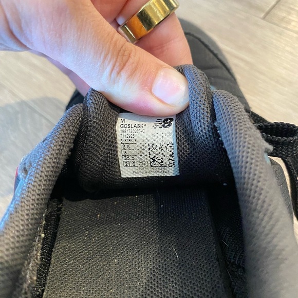 New Balance Women's Sola Sneakers pink and black size 5.5 - Picture 6 of 6